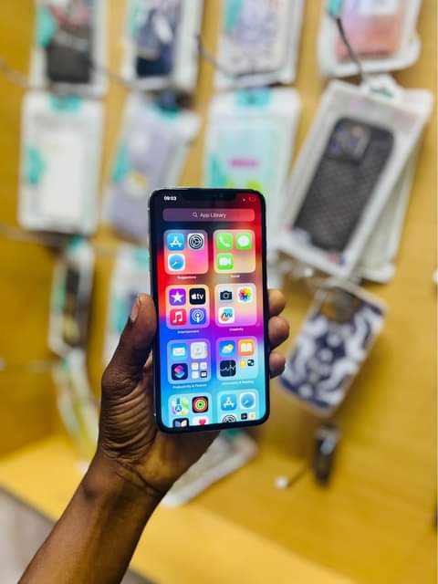 A picture of IPHONE XS MAX