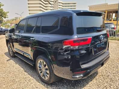 A picture of 2023 Bulletproof Land Cruiser Twin turbo 237M Abuja deal 08132662602