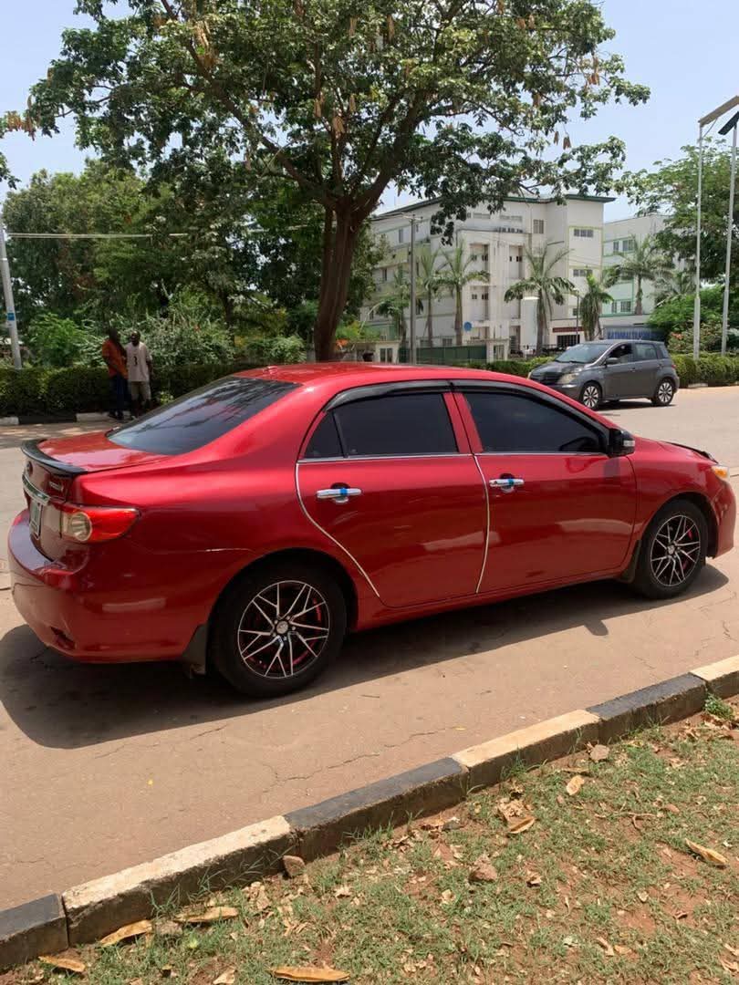 A picture of 2012 Corolla 012