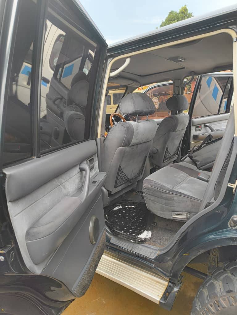 A picture of Toyota land cruiser LC 80 series model 1998 VX
