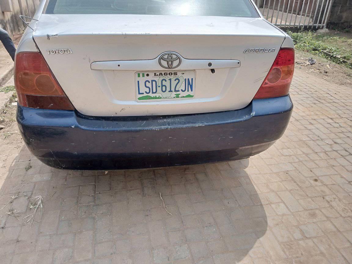 A picture of Toyota Corolla bank type