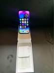 A picture of IPhone 14promax Android version