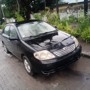 A picture of Toyota Corolla 2006 bank type