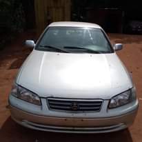 A picture of Toyota Camry 2000 model