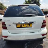 A picture of ML350 2007 67M