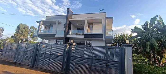 self compound houses