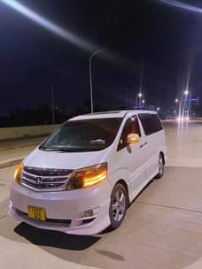A picture of TOYOTA ALPHARD 0714058883