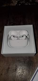 A picture of Airpod pro 200.000 0758619837 
