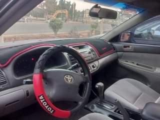 A picture of 2005 TOYOTA CAMRY