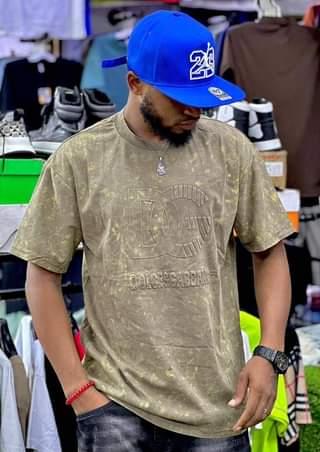 A picture of T shirt Kali jumla 13000 kalbu join kwenye group https
