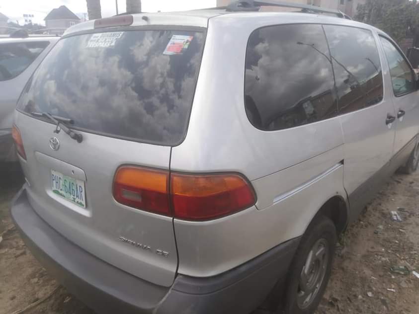 A picture of First BODY TOYOTA SIENNA 2002 MODEL WITH SILENT ENGINE AND