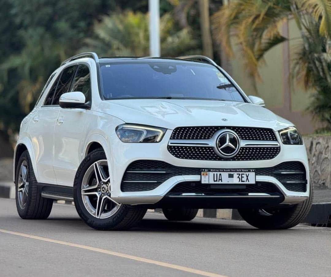 A picture of Benz GLE300d 4matic station wagon model 2020 available for inspection