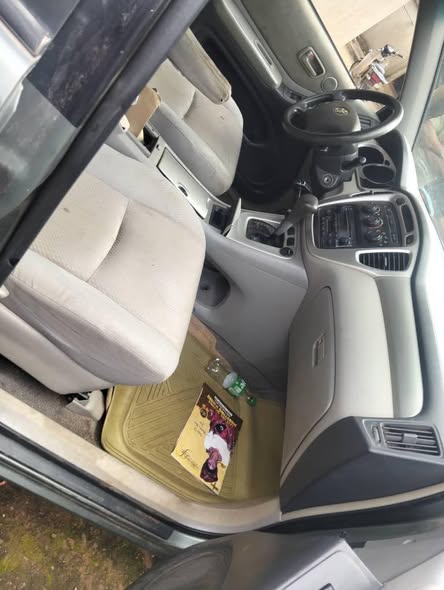 A picture of 2006 Toyota Highlander 2006