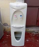 A picture of Water dispenser