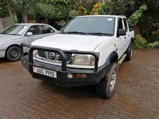 used nissan hardbody