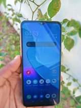 A picture of Vivo y20 Ram 4 gb 64 Finger fac id ok