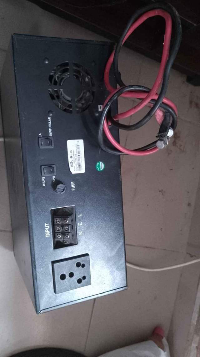 A picture of Su kam 2.5kva inverter system box