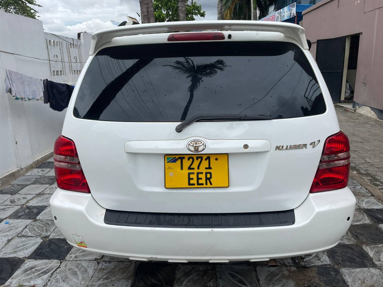 A picture of Call 0713804490 TOYOTA KLUGGER CLEAN INTERIOR FOG LIGHTS SPORTS RIMS