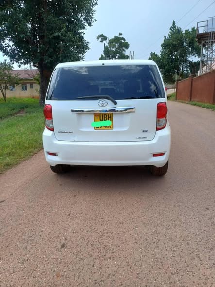 A picture of TOYOTA RUMION