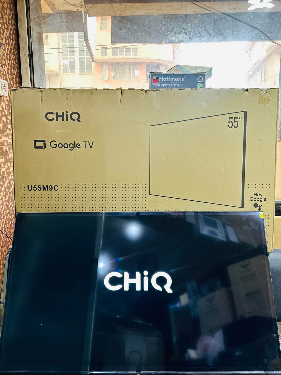 A picture of 55 Chiq 4k smart tv