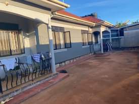 A picture of 3 units with 2 bedrooms each for sale at 190m