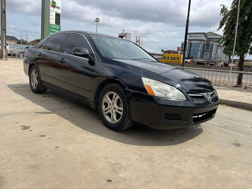 A picture of Honda accord 2007