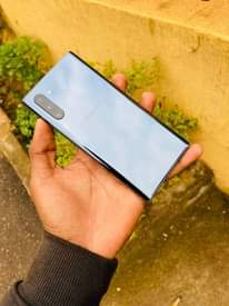 A picture of SAMSUNG GALAXY NOTE 10