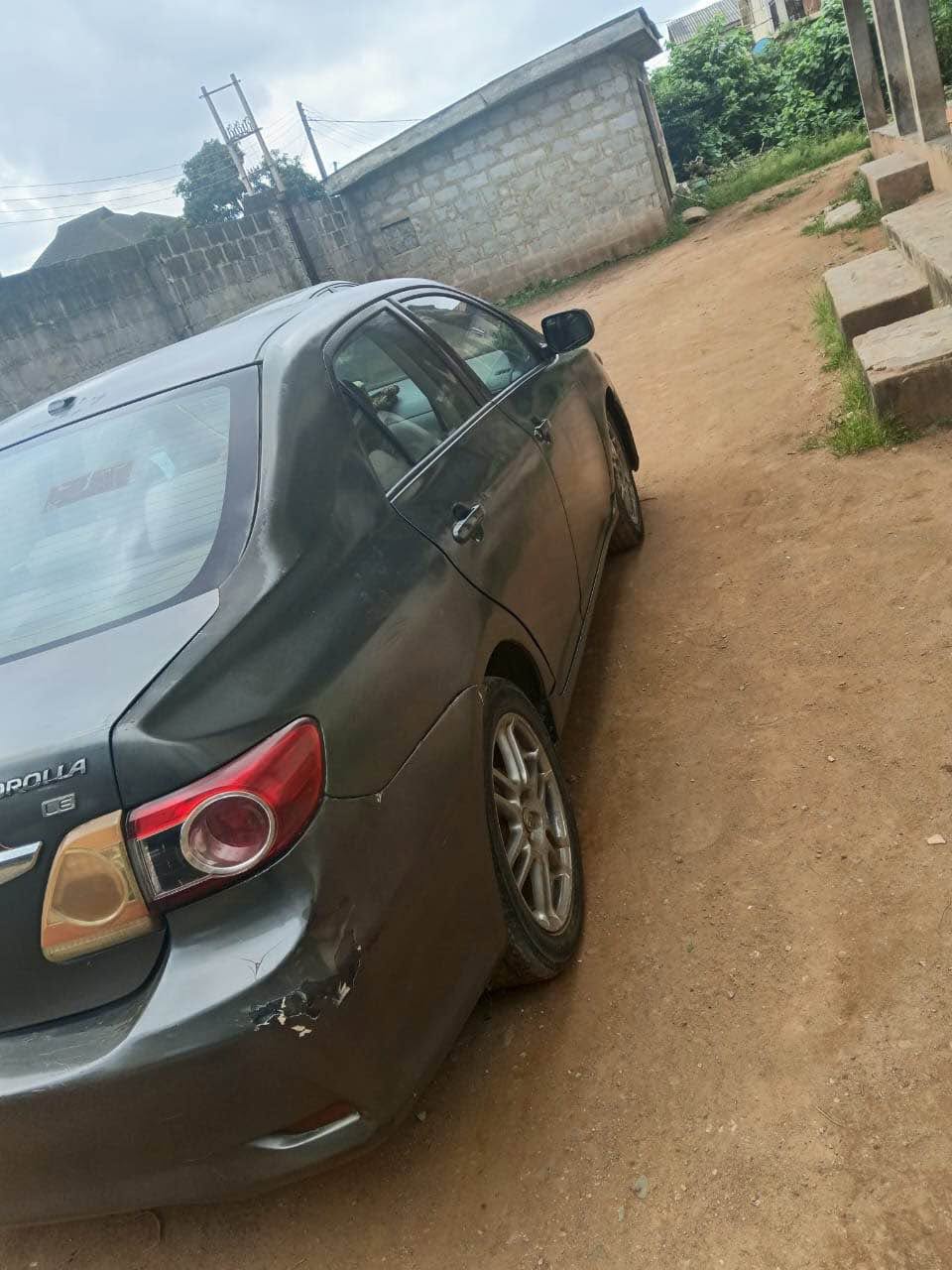 A picture of toyota corolla