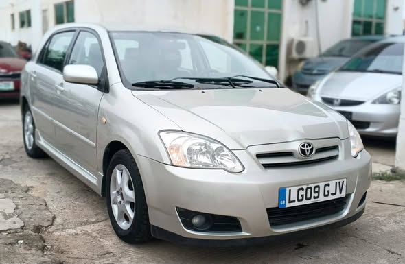 A picture of DIRECT BELGIUM TOYOTA OBAMA 05 MODEL IN GOOD CONDITION BUY