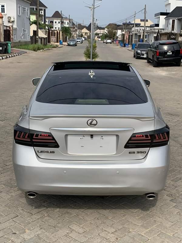 A picture of KinzzyAuto s LTD 08109018982 10 000 000 Refer and earn