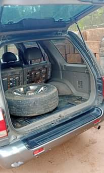 A picture of Nissan Pathfinder 2004
