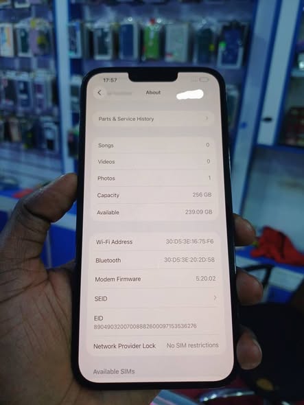 A picture of Iphone 13pro max 256gb