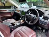 A picture of VOLKSWAGEN 2012 HYBRID MPYAAA