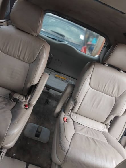 A picture of Toyota sienna