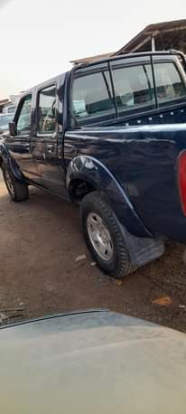 A picture of Nissan Frontier Pickup