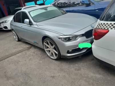 bmw 318i