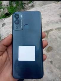 A picture of Infinix hot 12 play
