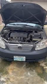 A picture of Toyota corolla 04