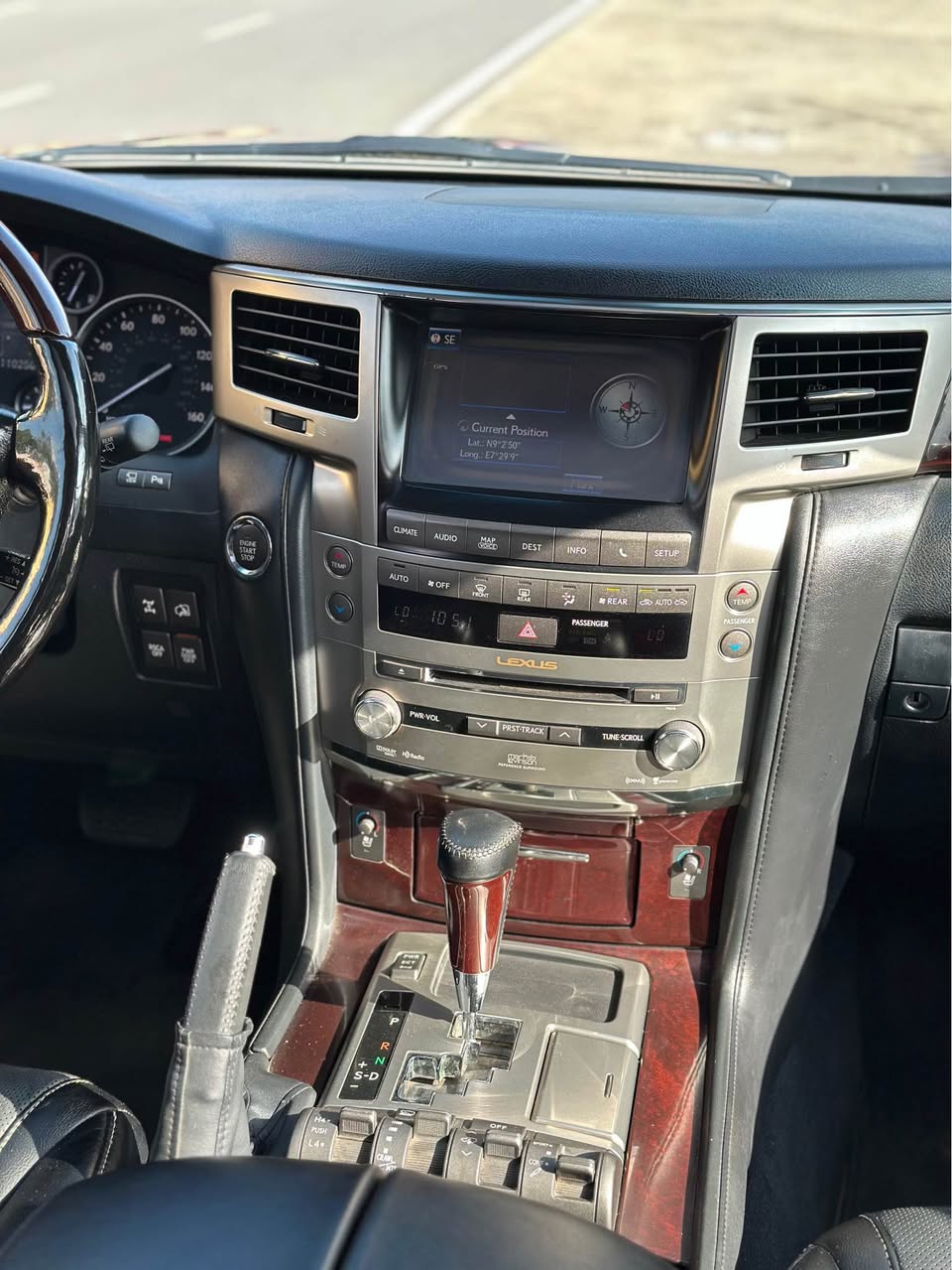 A picture of LEXUS LX570 2013 UPGRADED TO 2023