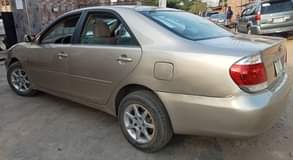 A picture of Toyota Camry 2005 Engine Gear Ac has leakage nothing else