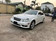 A picture of SUPER CLEAN 2007 MERCEDES BENZ C230 FOR SALE
