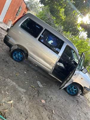 used toyota noah