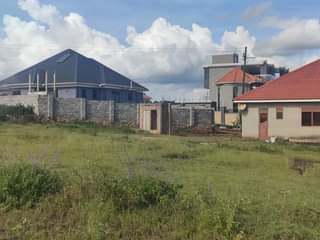 A picture of PLOTS FOR SALE AT KAWUKU ZIRU ENTEBBE ROAD 60M 