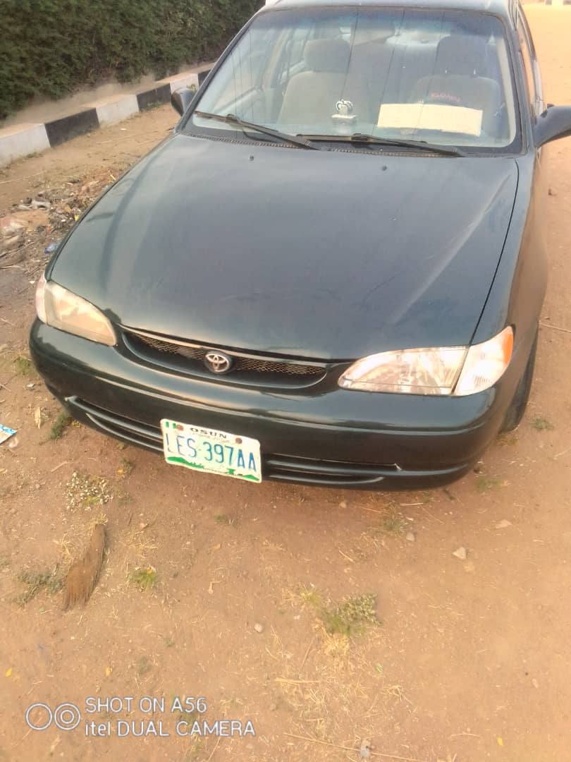 A picture of Toyota Corolla okerejuowo very neat and clean first body. Engine