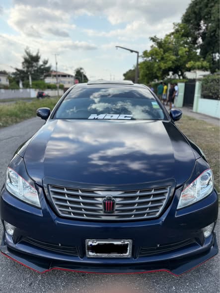 saloon cars