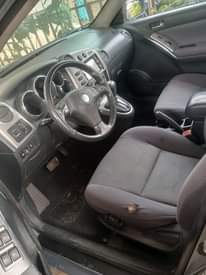 A picture of Toyota matrix 2003 2004 l
