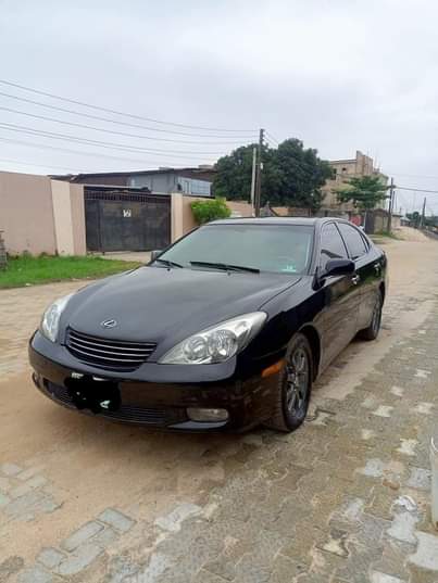 A picture of Lexus Es330 2004