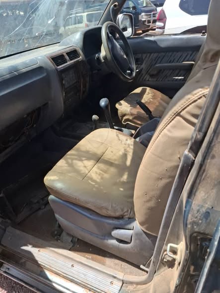 A picture of TX PRADO 9M CALL 0701488581 WHATSAPP 0776417404