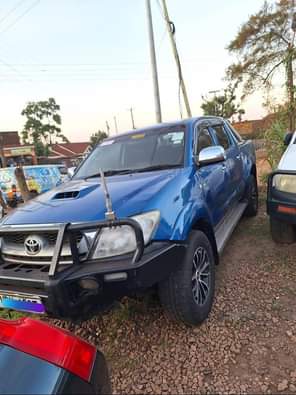 used toyota hilux