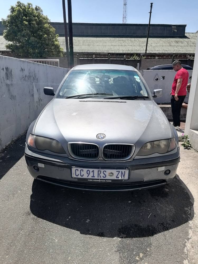 bmw 320i
